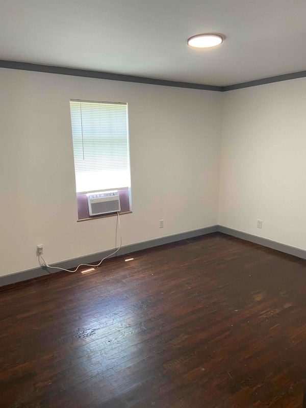 Building Photo - 515 Schley