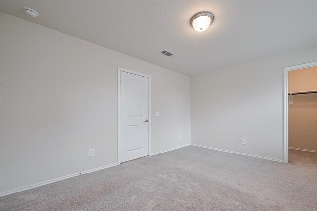 Building Photo - 3414 Signor Dr