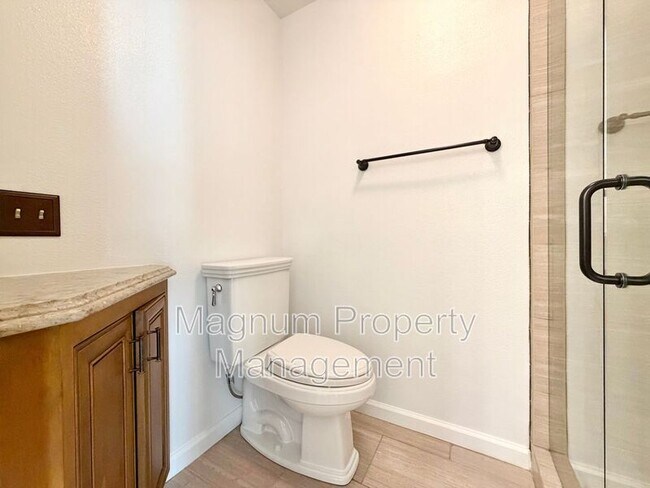 Building Photo - 24302 Ponchartrain Ln