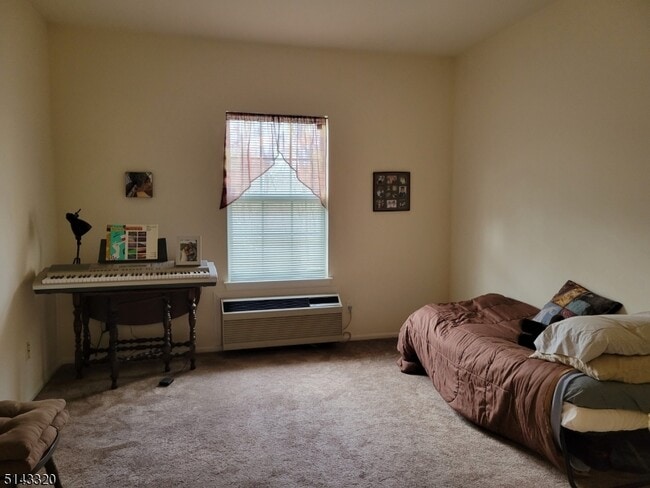 Building Photo - 6303 Richmond Rd