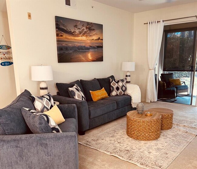 Building Photo - 8369 Wingate Dr