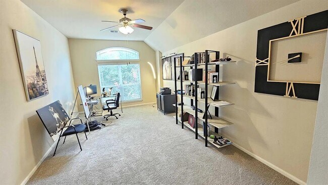 Building Photo - 702 Old Ravine Ct
