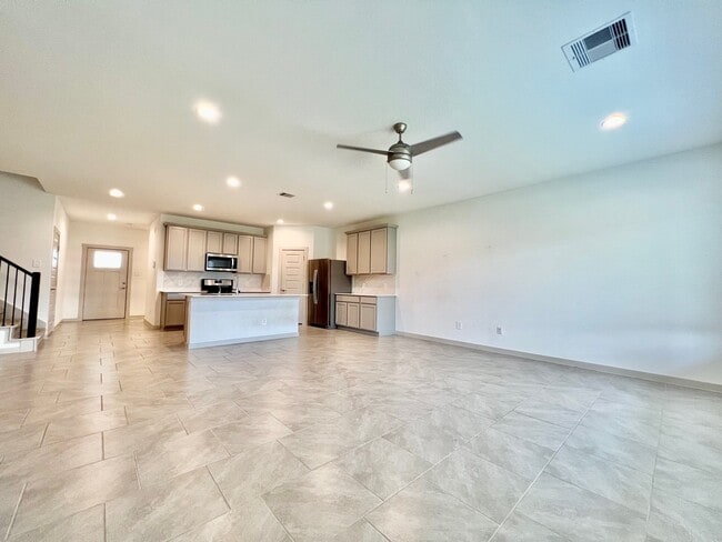 Building Photo - 28907 Yachting Pt Ct