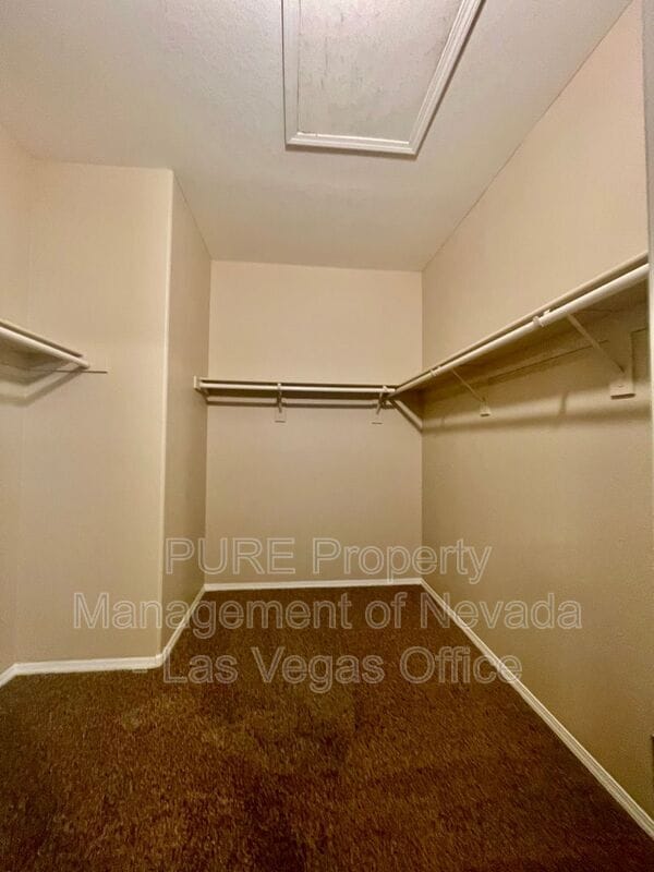 Building Photo - 10445 Orchard Ladge St