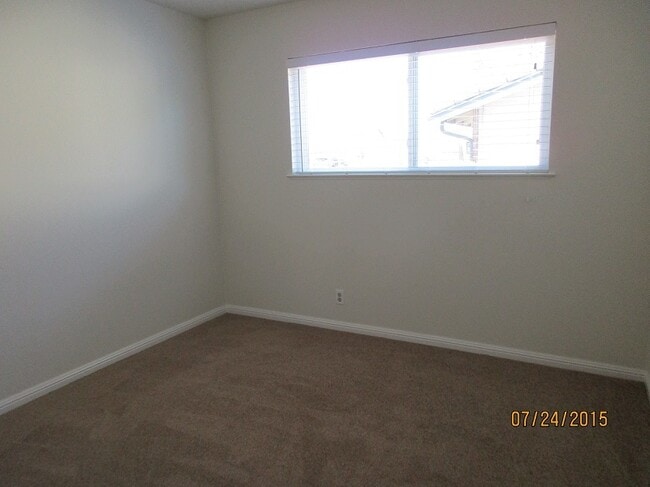 Building Photo - Adorable Home with Lots of Upgrades!