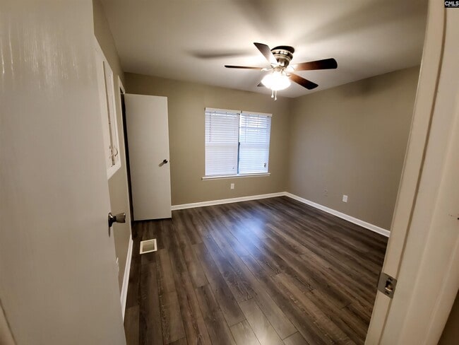 Building Photo - 524 Wessinger St