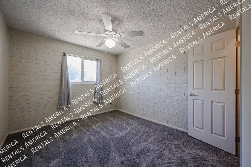 Building Photo - 7901 E Kimsey Ln