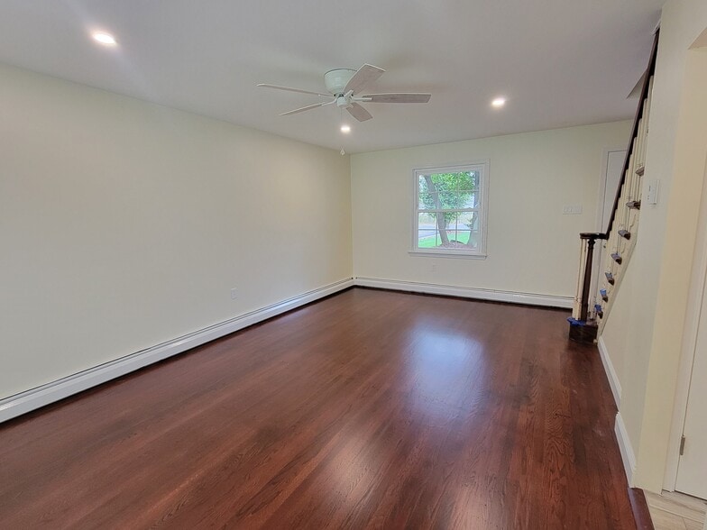 Building Photo - 936 Durham Rd