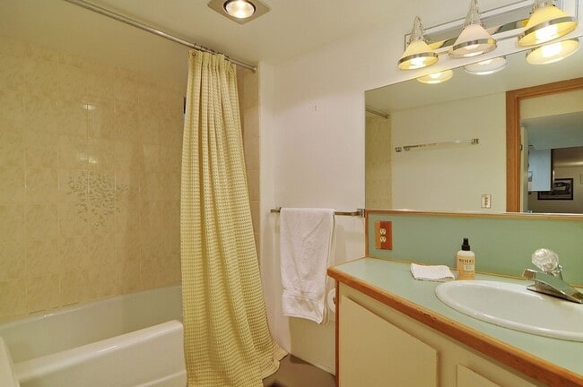 Building Photo - Seattle Home - Phinney Ridge