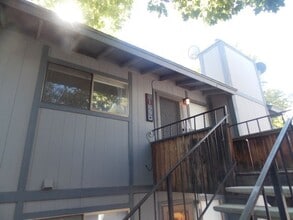 Building Photo - COMING SOON! Spacious Reno condo! Balcony, pool & more!!!