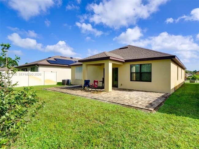 Building Photo - 808 Old Country Rd S E