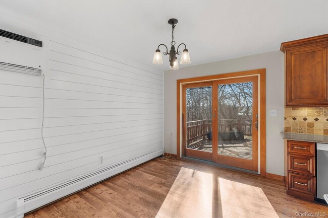 Building Photo - 3 Fredrick Dr