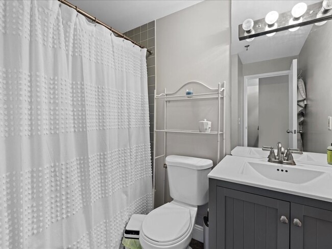 Building Photo - 133 Commander Shea Blvd