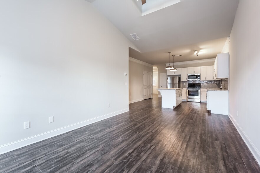 Building Photo - 179 Riley Cir