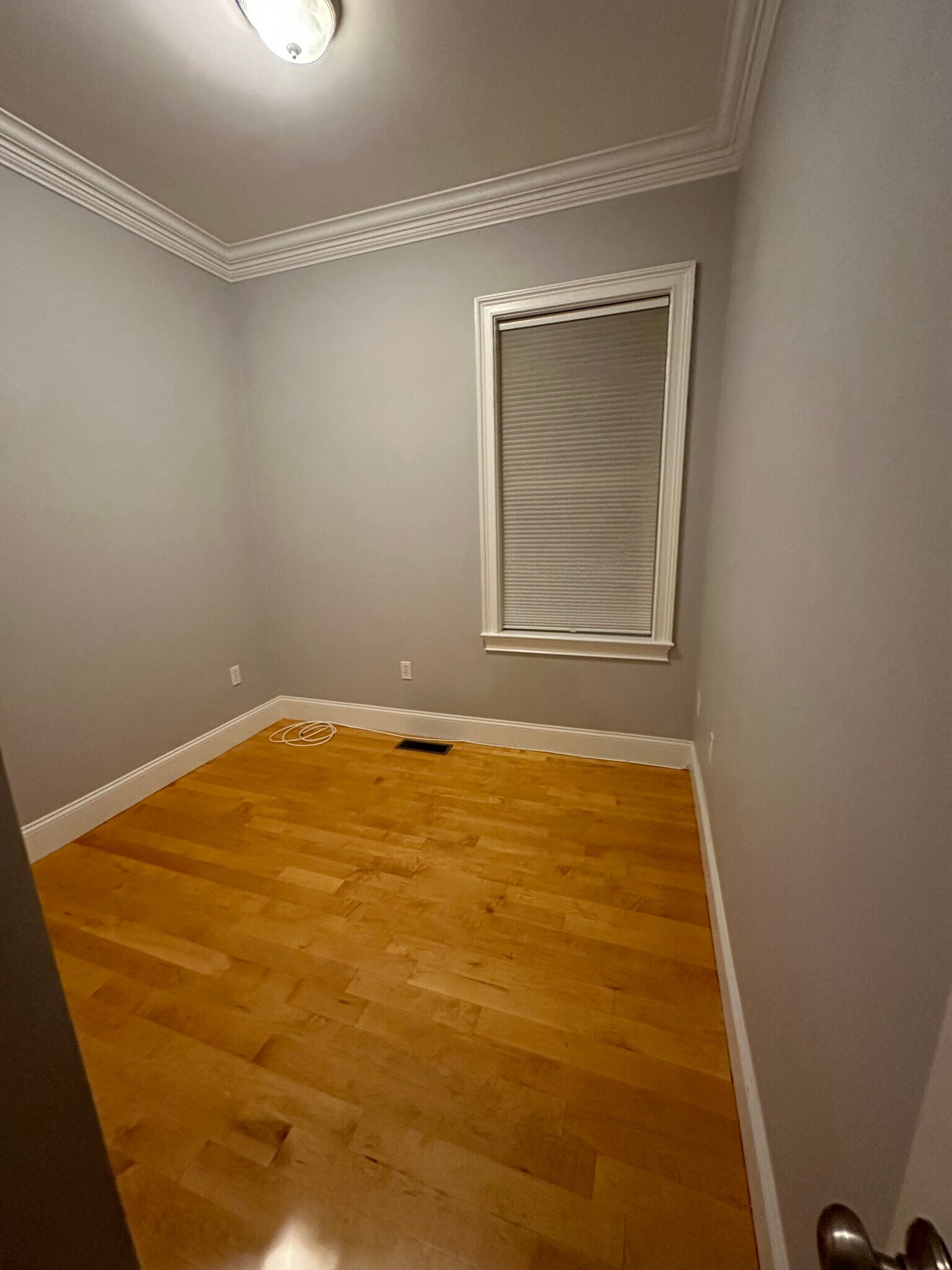 Building Photo - 152 H St