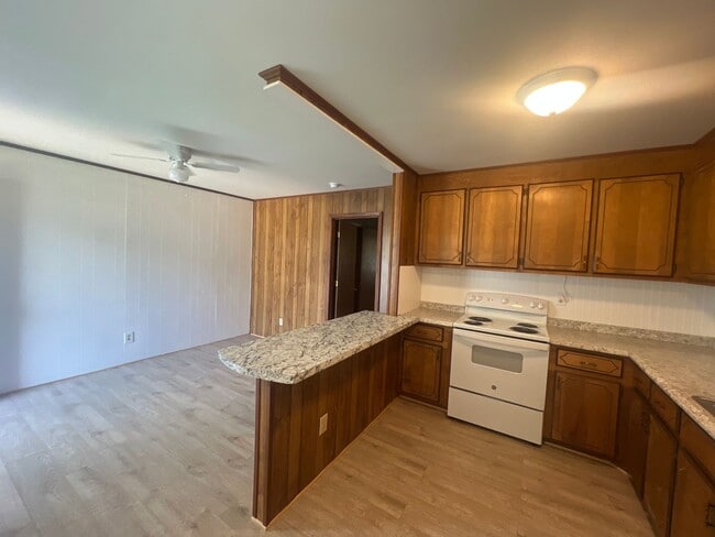 Building Photo - Must see Newly renovated 1 bedroom 1 bath ...