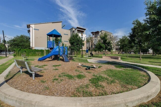 Building Photo - 4410 Koehler St