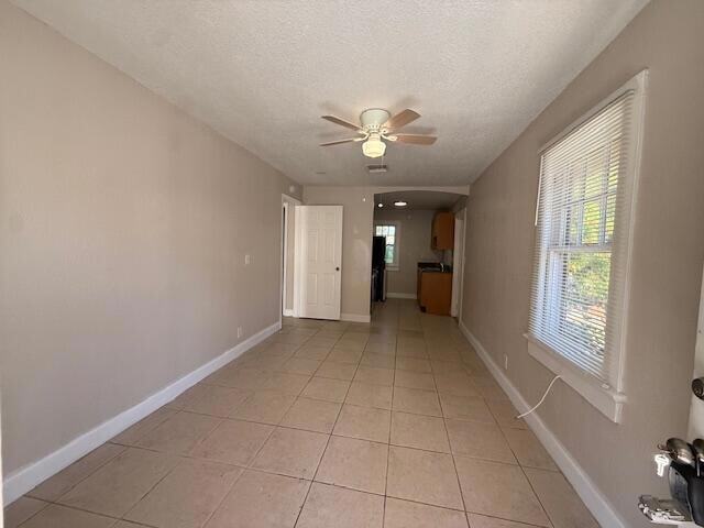 Building Photo - 400 Metcalf Ct