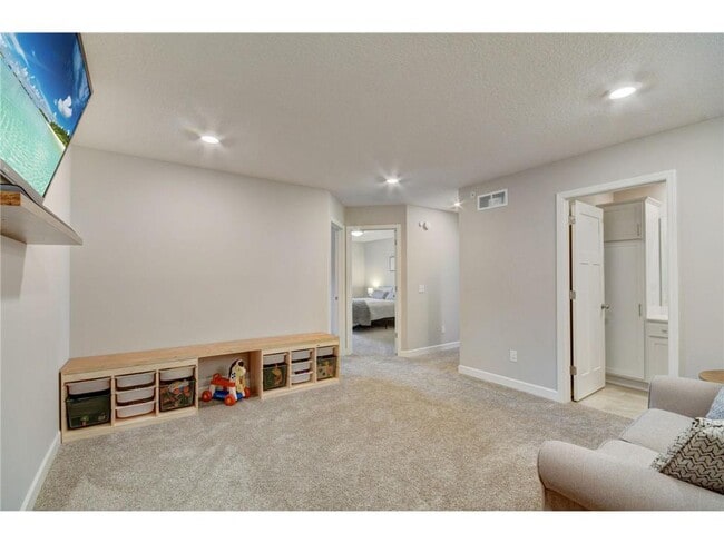 Building Photo - 1203 Lower 143rd St E