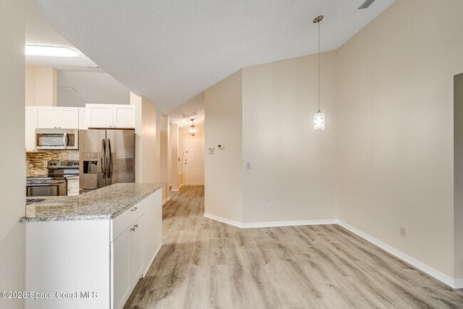 Building Photo - 2540 Wild Wood Dr
