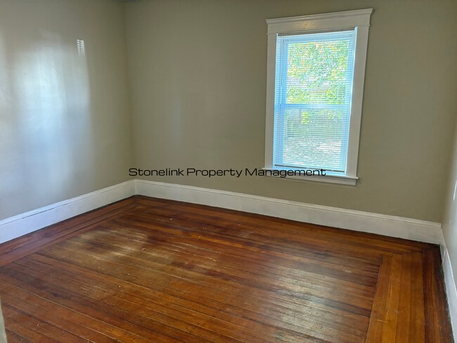 Building Photo - 154-156 Oakland Avenue