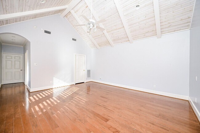 Building Photo - 6511 Mesa Vista Ct