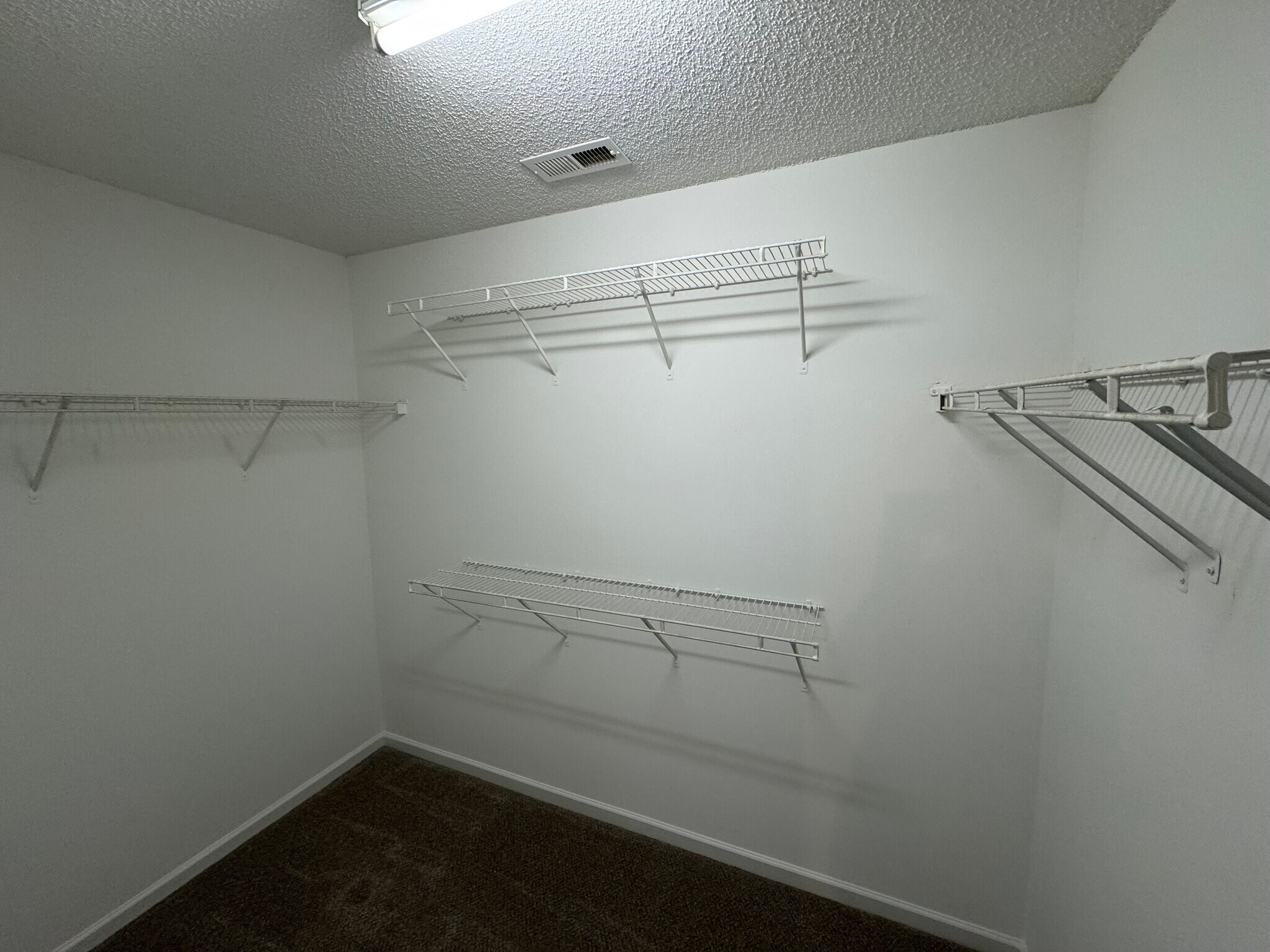Building Photo - 5022 Oak Pasture Ln