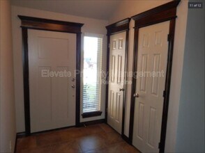 Building Photo - 2314 Starwood Wy