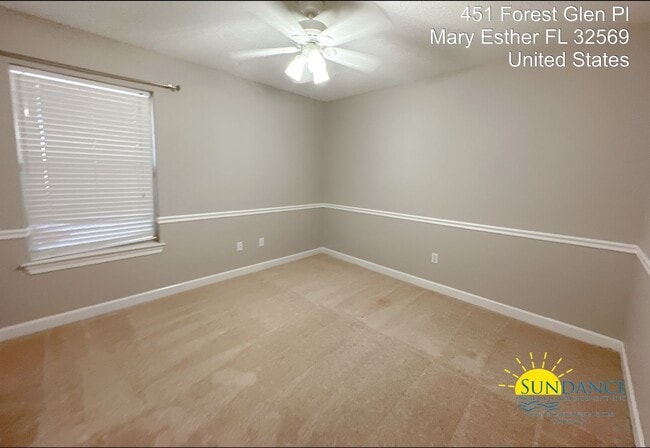 Building Photo - 451 Forest Glen Pl