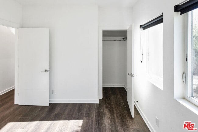 Building Photo - 26349 Fairside Rd