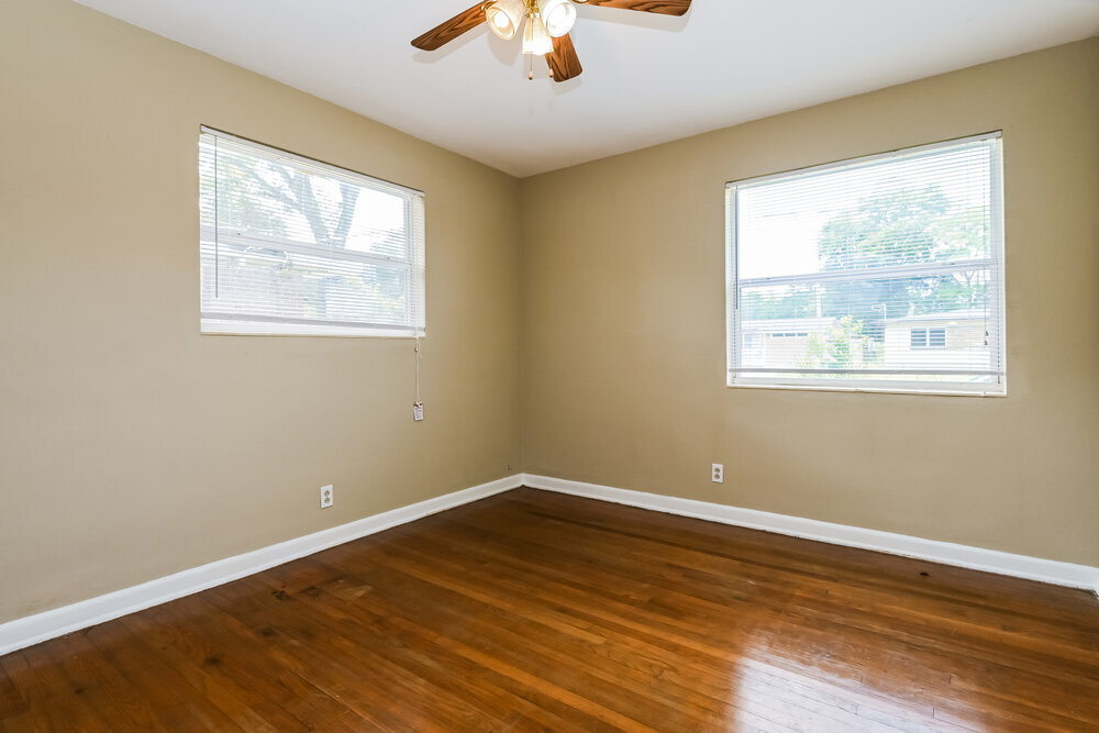 Building Photo - 2615 Ligustrum Rd