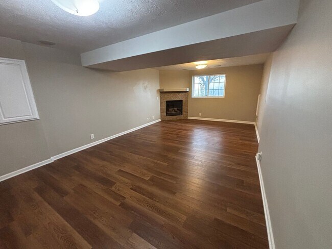 Building Photo - 6206 N 149th St