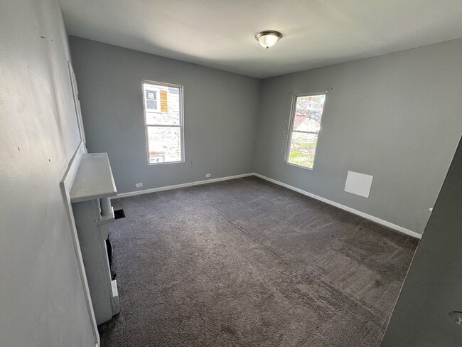 Building Photo - 63 W Hallam Ave