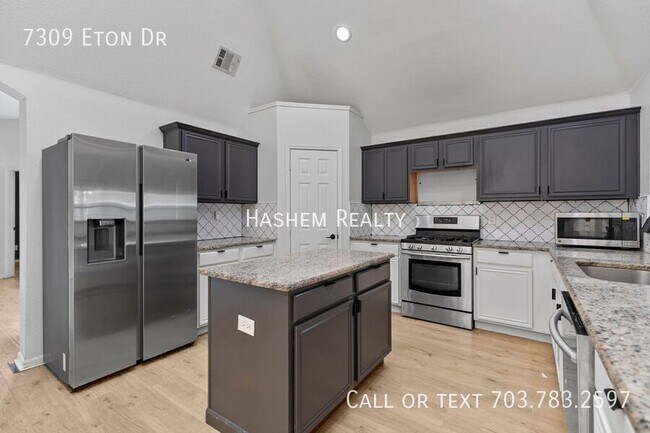 Building Photo - 7309 Eton Dr