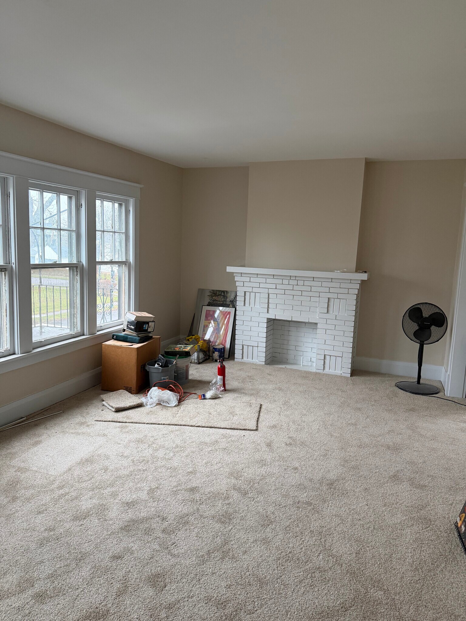 Building Photo - 75 Shoshone St