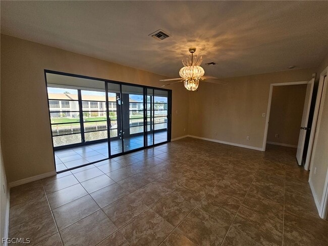 Building Photo - 1221 SE 46th Ln