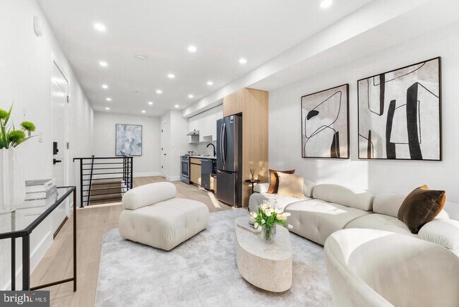 Building Photo - 3923 14th St NW