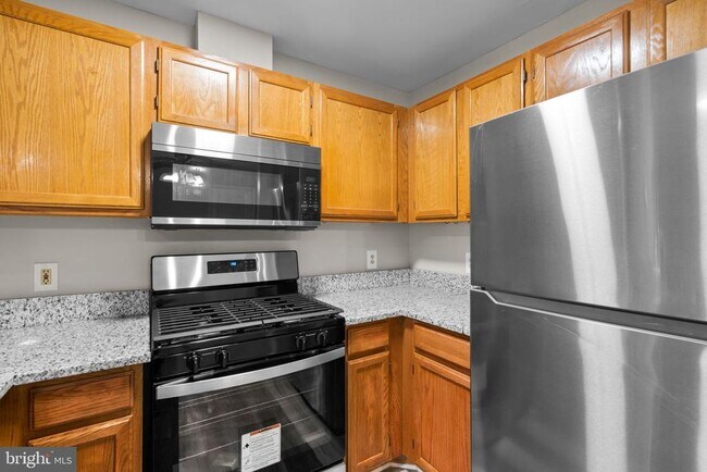 Building Photo - 5911 Millrace Ct