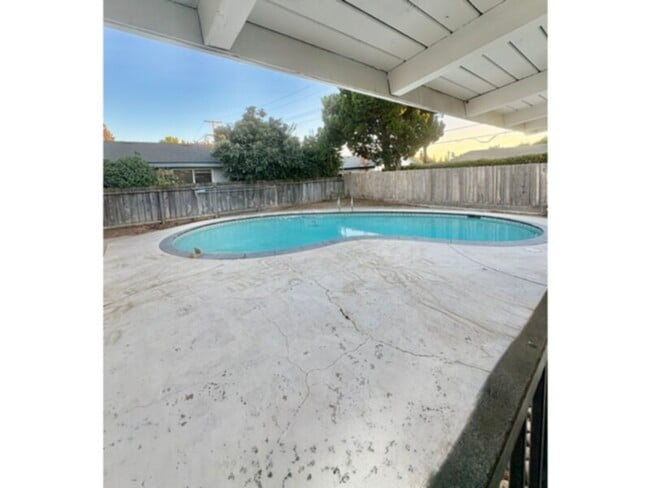 Building Photo - Located in the Bullard School district and...