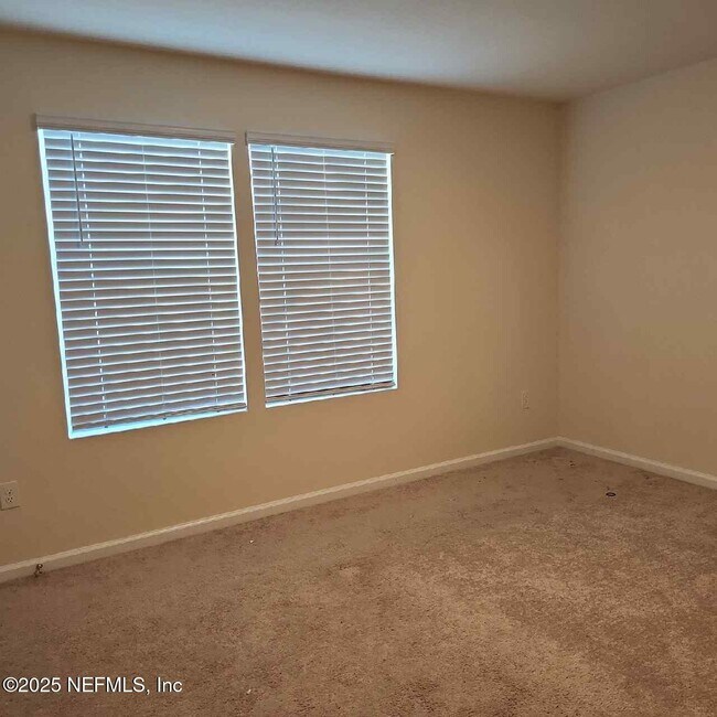 Building Photo - 86624 Shortline Cir