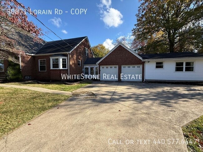Building Photo - 30871 Lorain Rd