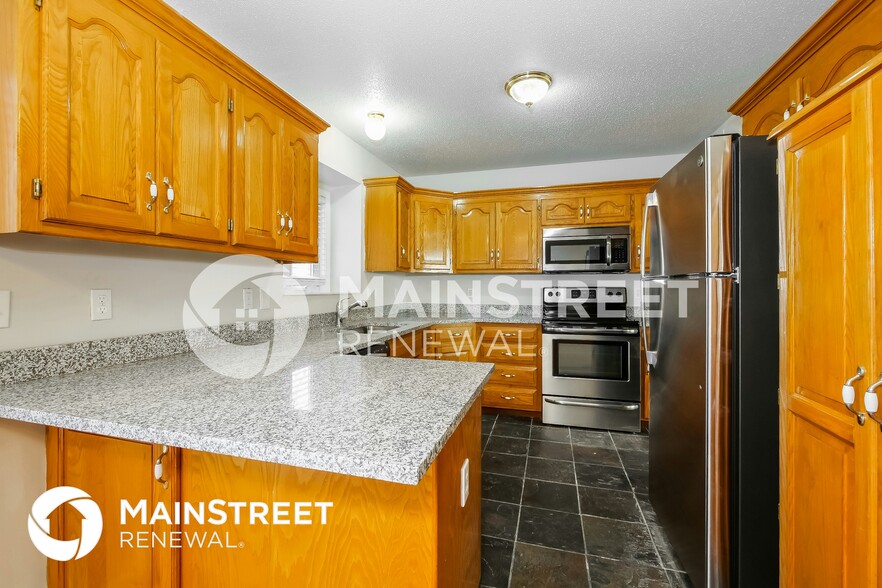 Building Photo - 3320 S Bryn Mawr Dr