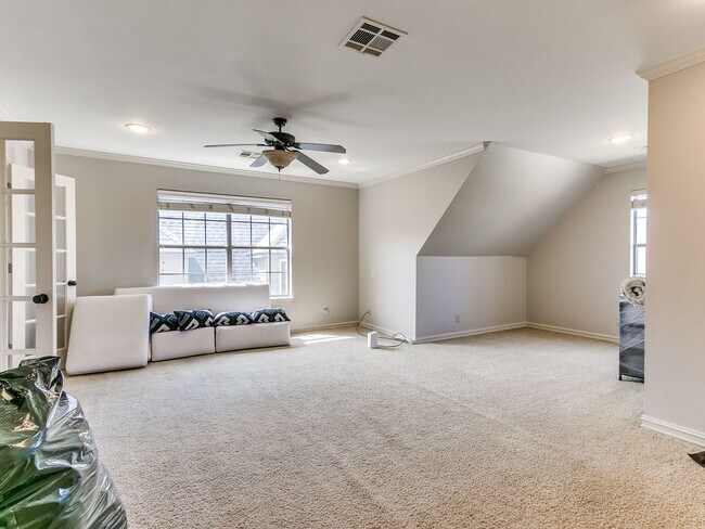Building Photo - Gorgeous 2 Story Home In Bixby Schools!