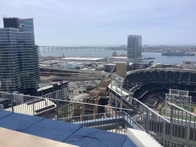 Building Photo - 350 11th Ave