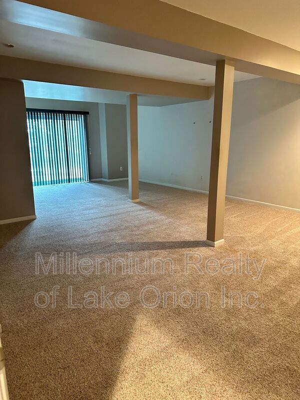 Building Photo - 3189 Silverbrook Dr
