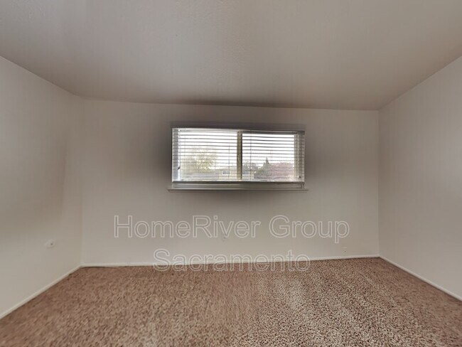 Building Photo - 431 Windward Way