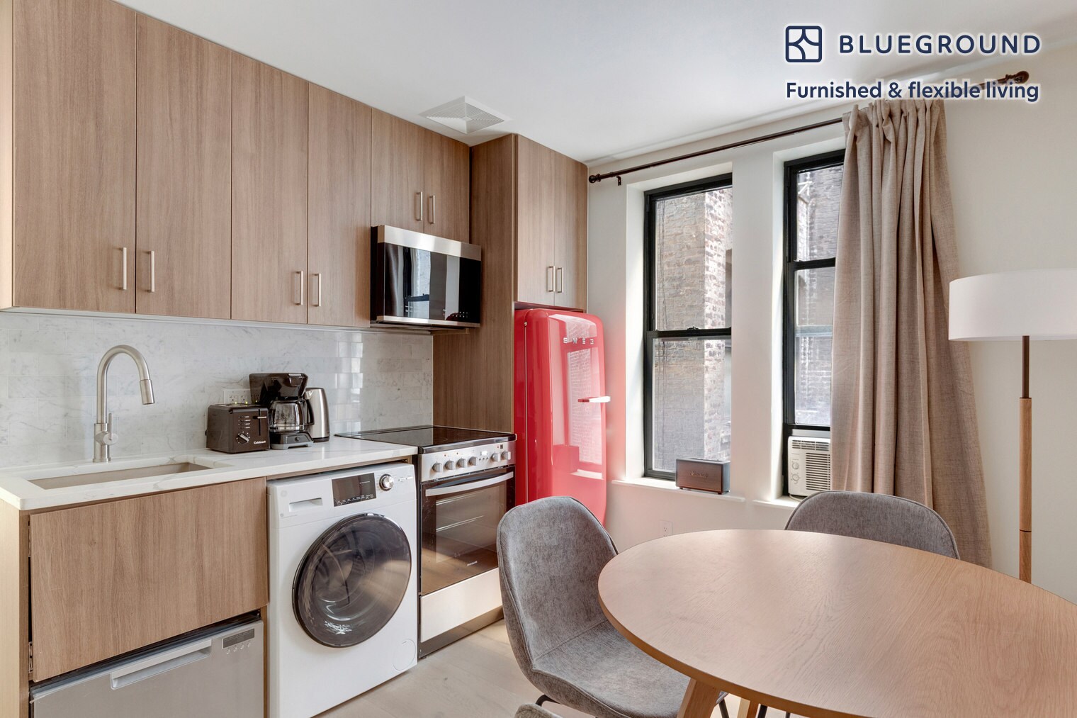 Building Photo - 236 W 15th St