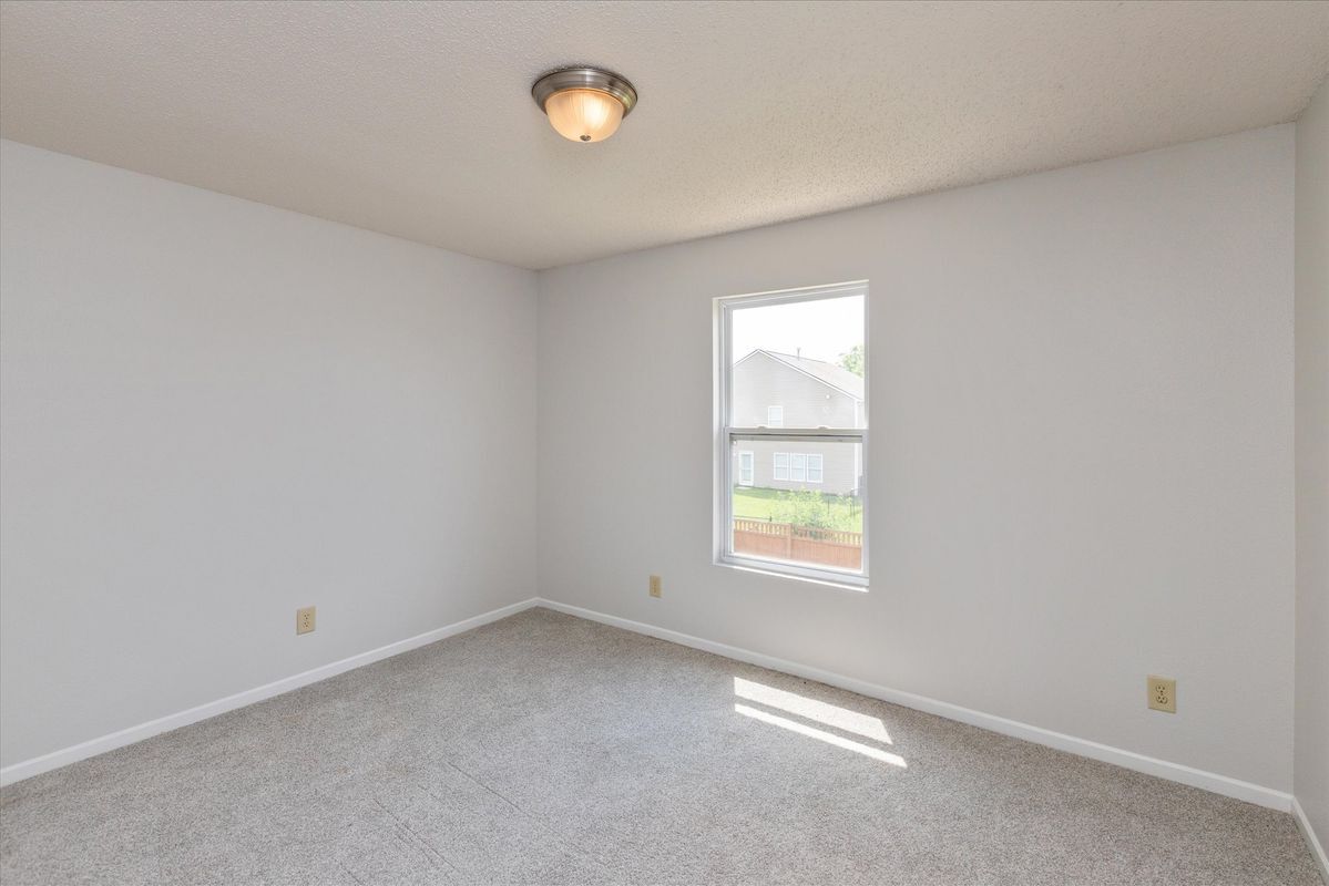 Building Photo - 2372 Cedarmill Dr