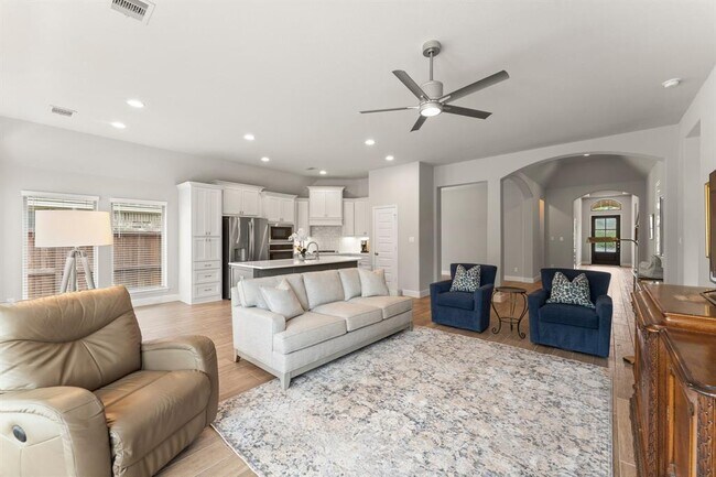 Building Photo - 27114 Sofia Forest Dr
