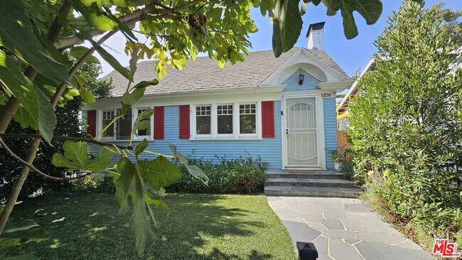 Building Photo - 1209 N Genesee Ave